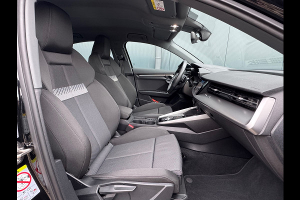 Audi A3 Limousine 30 TFSI Advanced edition * Navigatie * Parkeersensoren * Sportstoelen * Cruise Control *