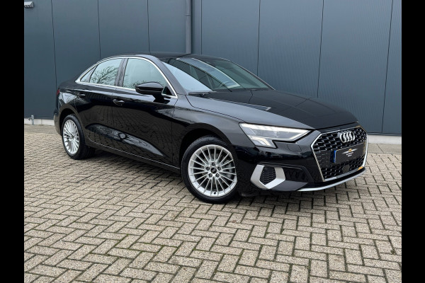 Audi A3 Limousine 30 TFSI Advanced edition * Navigatie * Parkeersensoren * Sportstoelen * Cruise Control *