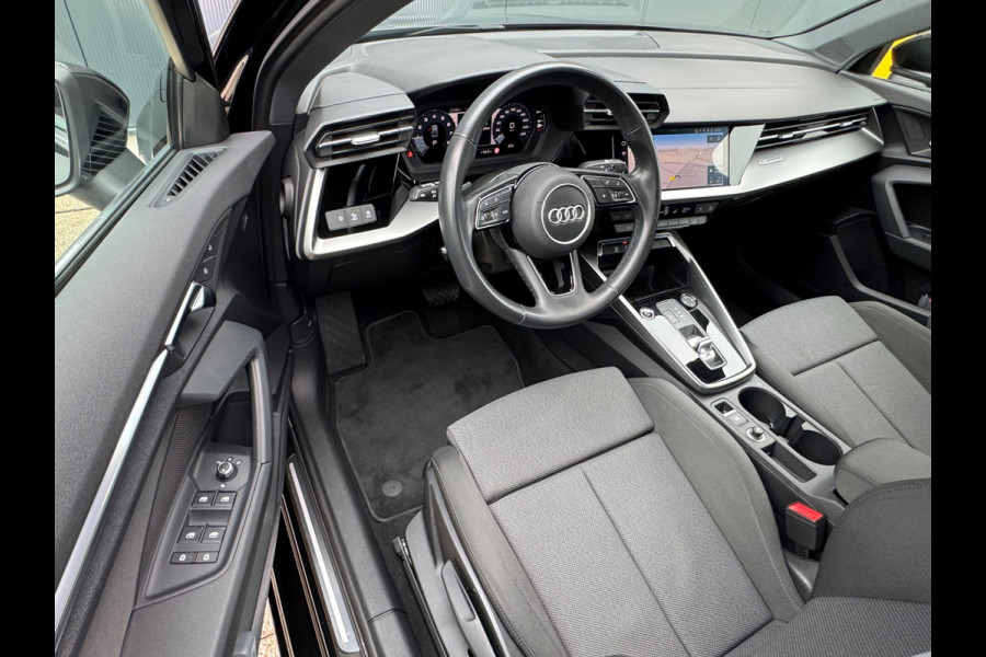 Audi A3 Limousine 30 TFSI Advanced edition * Navigatie * Parkeersensoren * Sportstoelen * Cruise Control *
