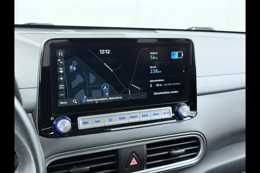 Hyundai Kona EV 64kWh SOH-100% Warmtepomp Adaptive-Cruise Head-Up Display 1/2 Leer Krell®-Hifi Apple Carplay Android Adap.Cruise Camera Navi  Keyless Privacy Glas DAB Led Blind Spot Lane Assist Origineel Nederlandse Auto