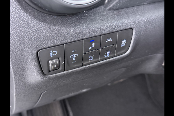 Hyundai Kona EV 64kWh SOH-100% Warmtepomp Adaptive-Cruise Head-Up Display 1/2 Leer Krell®-Hifi Apple Carplay Android Adap.Cruise Camera Navi  Keyless Privacy Glas DAB Led Blind Spot Lane Assist Origineel Nederlandse Auto