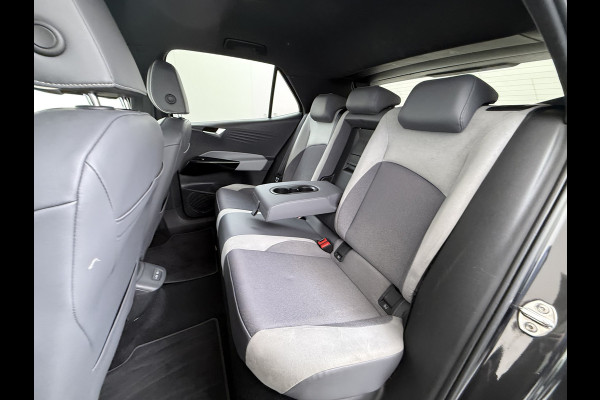 Volkswagen ID.3 First Plus 58kWh Navi-Pro Adap.Cruise Camera 19" Ecc Apple Carplay Android Auto SOH 86% Stoel+Stuurverwarming Lmv Matrix led Privacy Glas Keyless Rijstrooksensor Origineel Nederlandse Auto