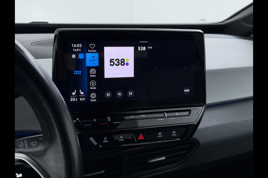 Volkswagen ID.3 First Plus 58kWh Navi-Pro Adap.Cruise Camera 19" Ecc Apple Carplay Android Auto SOH 86% Stoel+Stuurverwarming Lmv Matrix led Privacy Glas Keyless Rijstrooksensor Origineel Nederlandse Auto