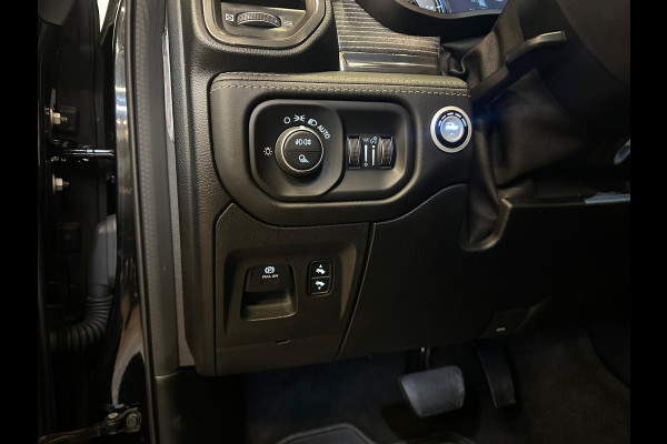 Dodge Ram 1500 5.7 V8 4x4 Crew Cab Limited |PANO|HK|LUCHTVERING|