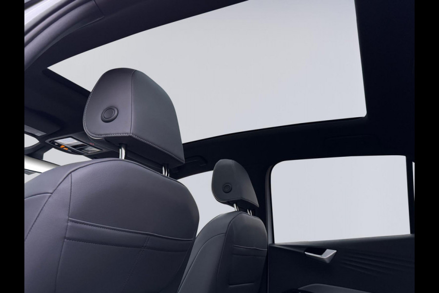 Volkswagen ID.3 First Max 58 kWh, panoramadak, camera, 20 inch, stoelverwarming, parelmoer, 1 e eigenaar, NL auto met nap