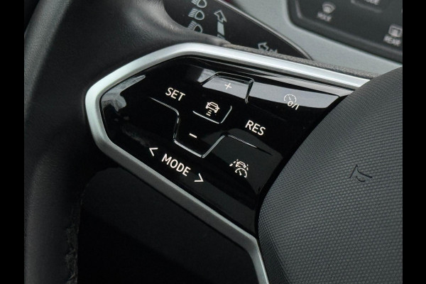 Volkswagen ID.3 First Max 58 kWh, panoramadak, camera, 20 inch, stoelverwarming, parelmoer, 1 e eigenaar, NL auto met nap