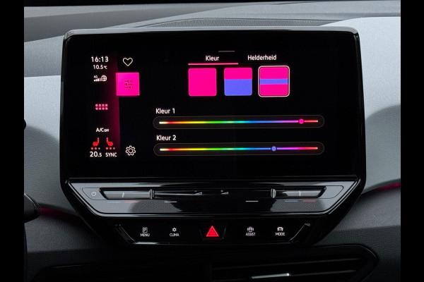Volkswagen ID.3 First Max 58 kWh, panoramadak, camera, 20 inch, stoelverwarming, parelmoer, 1 e eigenaar, NL auto met nap