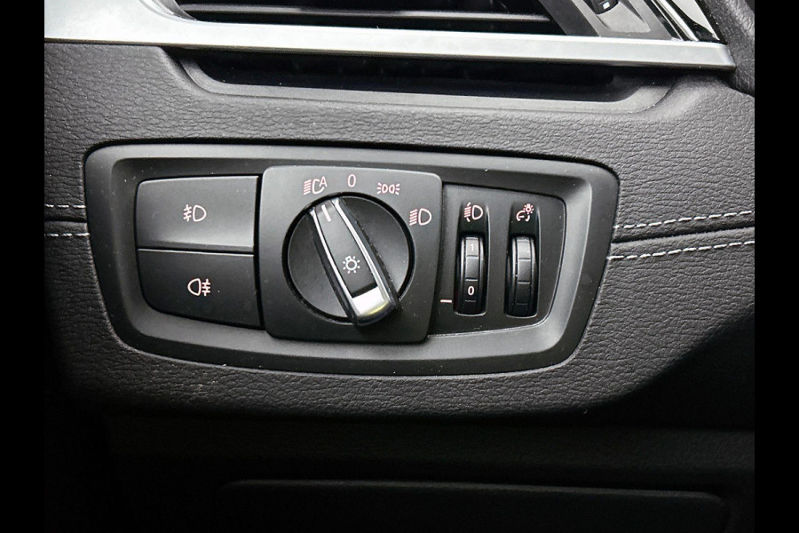 BMW X1 xDrive25e Exe. 221PK M Sport PLUG-In NAV | TREKHAAK | SFEERVERLICHTING