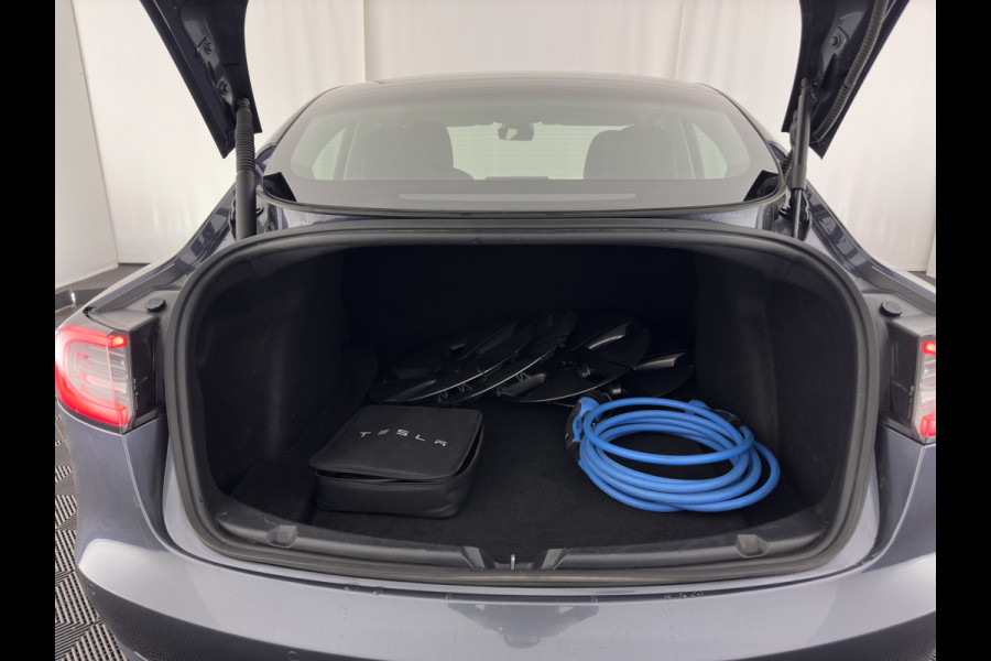 Tesla Model 3 Standard RWD Plus 60 kWh [ 3-Fase ] (INCL-BTW) Aut. *PANO | AUTO-PILOT | LEATHER | KEYLESS | FULL-LED | MEMORY-PACK | TOP-VIEW | DAB | CARPLAY | DIGI-COCKPIT | LANE-ASSIST | COMFORT-SEATS | 18"ALU*