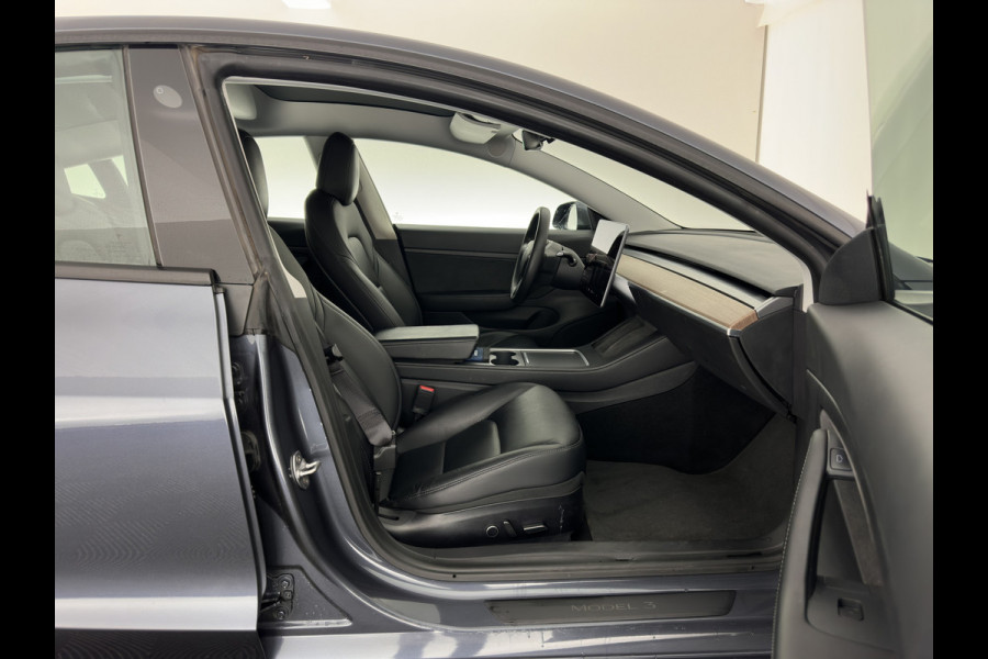 Tesla Model 3 Standard RWD Plus 60 kWh [ 3-Fase ] (INCL-BTW) Aut. *PANO | AUTO-PILOT | LEATHER | KEYLESS | FULL-LED | MEMORY-PACK | TOP-VIEW | DAB | CARPLAY | DIGI-COCKPIT | LANE-ASSIST | COMFORT-SEATS | 18"ALU*
