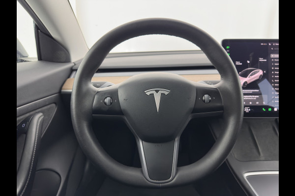 Tesla Model 3 Standard RWD Plus 60 kWh [ 3-Fase ] (INCL-BTW) Aut. *PANO | AUTO-PILOT | LEATHER | KEYLESS | FULL-LED | MEMORY-PACK | TOP-VIEW | DAB | CARPLAY | DIGI-COCKPIT | LANE-ASSIST | COMFORT-SEATS | 18"ALU*