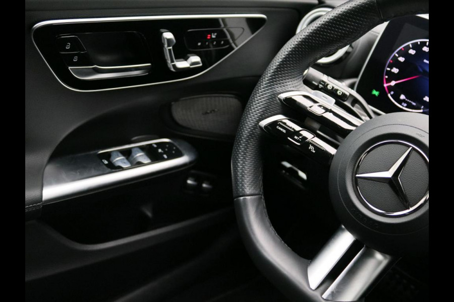 Mercedes-Benz C-Klasse Estate 300 e Star Edition LIMITED AMG | Night Pakket | Panorama Schuif-Kanteldak | Distronic | Apple CarPlay | Sfeerverlichting | Memory voorstoelen. Inclusief 24 maanden MB Certified garantie voor Europa.