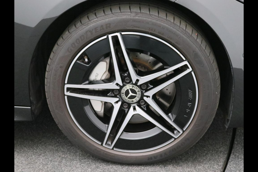 Mercedes-Benz C-Klasse Estate 300 e Star Edition LIMITED AMG | Night Pakket | Panorama Schuif-Kanteldak | Distronic | Apple CarPlay | Sfeerverlichting | Memory voorstoelen. Inclusief 24 maanden MB Certified garantie voor Europa.