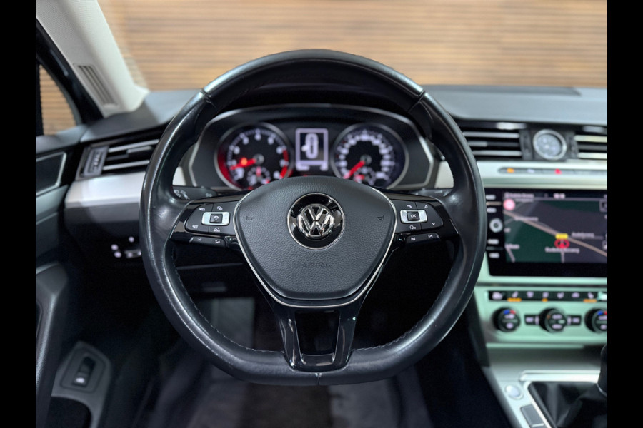 Volkswagen Passat Variant 1.4 TSI ACT Highline | Pano | Navi | Massagestoel | Camera | LED | Adaptive Cruise