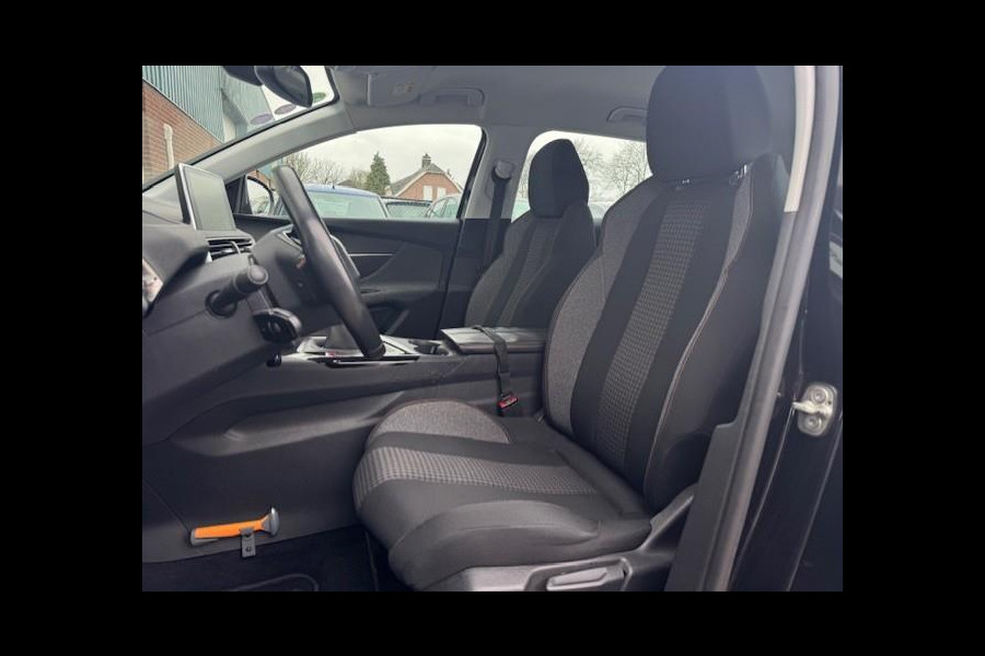 Peugeot 3008 1.2 Active - Dealer onderhouden - Trekhaak -LED