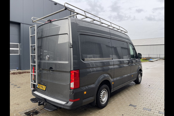 Volkswagen Crafter 35 2.0 TDI 140pk automaat L3H3 ( voorheen L2H2 ) Trendline / vaste prijs rijklaar € 16.950 ex btw / lease vanaf € 285 / grijs metallic / airco / cruise / pdc rondom / trekhaak / imperial