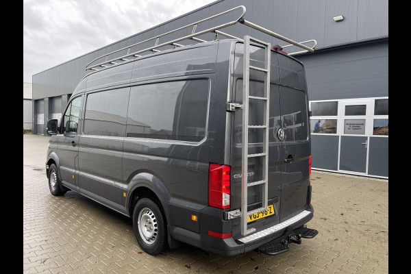 Volkswagen Crafter 35 2.0 TDI 140pk automaat L3H3 ( voorheen L2H2 ) Trendline / vaste prijs rijklaar € 16.950 ex btw / lease vanaf € 285 / grijs metallic / airco / cruise / pdc rondom / trekhaak / imperial