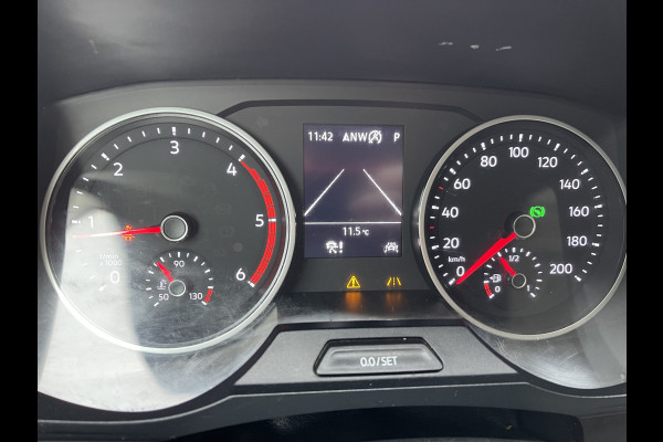 Volkswagen Crafter 35 2.0 TDI 140pk automaat L3H3 ( voorheen L2H2 ) Trendline / vaste prijs rijklaar € 16.950 ex btw / lease vanaf € 285 / grijs metallic / airco / cruise / pdc rondom / trekhaak / imperial