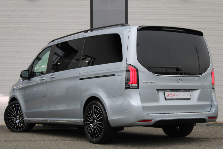 Mercedes-Benz Eqv 300 L2 / AMG / New Model / Luchtvering / 7-Persoons / Vol Opties / NIEUWSTAAT