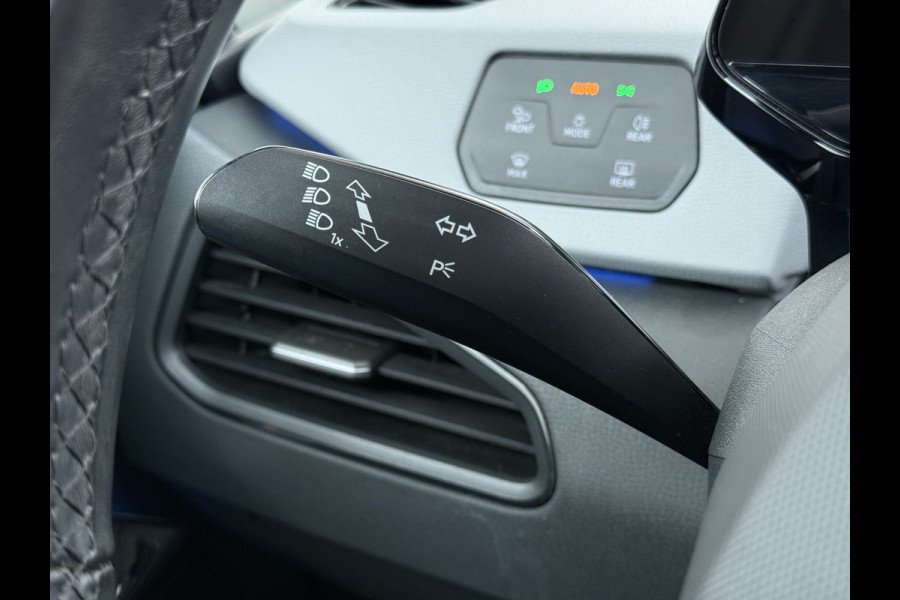 Volkswagen ID.3 First Plus 58kWh Navi-Pro Adap.Cruise Camera Lmv 19" Ecc Apple Carplay Android Auto SOH 92% Stoel+Stuurverwarming Matrix led Privacy Glas Keyless Rijstrooksensor Origineel Nederlandse Auto