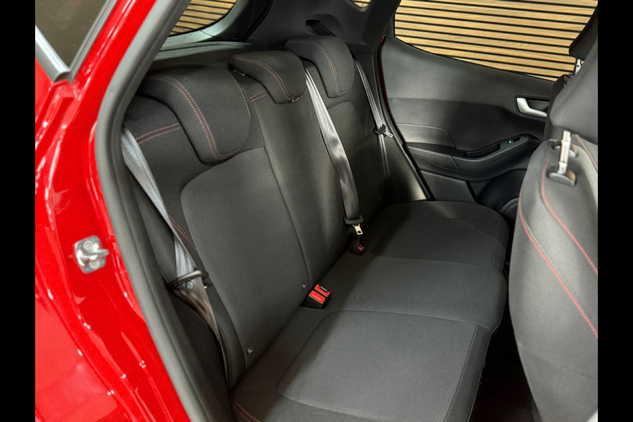 Ford Fiesta 1.0 EcoBoost Hybrid ST-Line Automaat | 17' inch | Sportstoelen | Camera | Winter-Pack