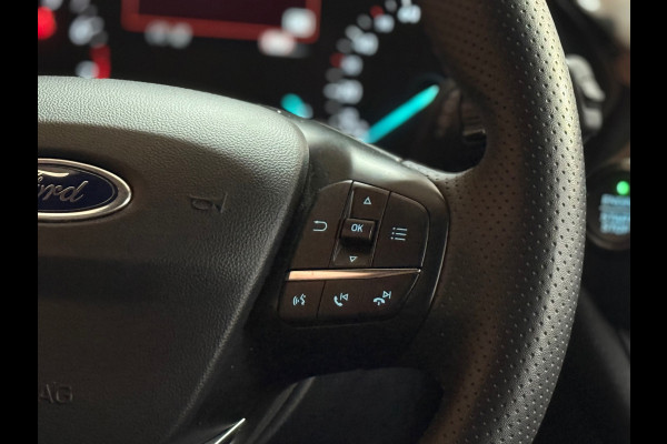 Ford Fiesta 1.0 EcoBoost Hybrid ST-Line Automaat | 17' inch | Sportstoelen | Camera | Winter-Pack