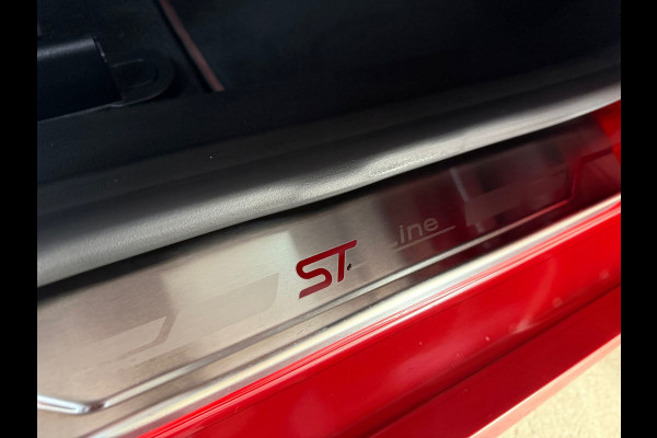 Ford Fiesta 1.0 EcoBoost Hybrid ST-Line Automaat | 17' inch | Sportstoelen | Camera | Winter-Pack