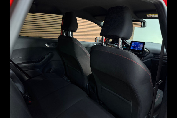 Ford Fiesta 1.0 EcoBoost Hybrid ST-Line Automaat | 17' inch | Sportstoelen | Camera | Winter-Pack