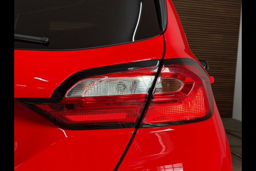 Ford Fiesta 1.0 EcoBoost Hybrid ST-Line Automaat | 17' inch | Sportstoelen | Camera | Winter-Pack