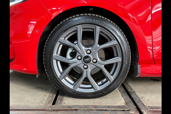 Ford Fiesta 1.0 EcoBoost Hybrid ST-Line Automaat | 17' inch | Sportstoelen | Camera | Winter-Pack