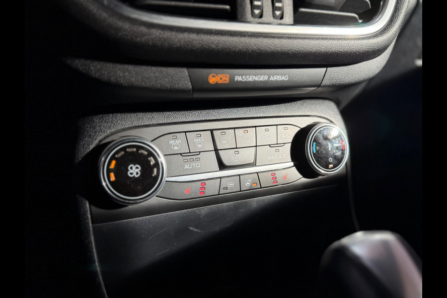 Ford Fiesta 1.0 EcoBoost Hybrid ST-Line Automaat | 17' inch | Sportstoelen | Camera | Winter-Pack