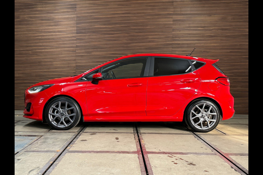 Ford Fiesta 1.0 EcoBoost Hybrid ST-Line Automaat | 17' inch | Sportstoelen | Camera | Winter-Pack