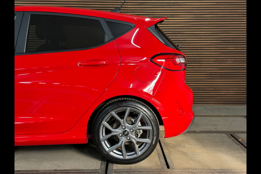 Ford Fiesta 1.0 EcoBoost Hybrid ST-Line Automaat | 17' inch | Sportstoelen | Camera | Winter-Pack