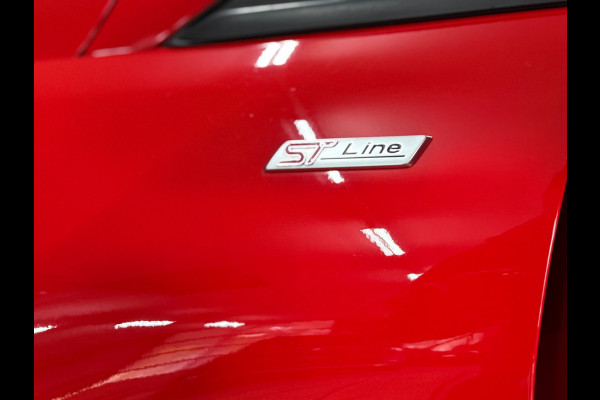 Ford Fiesta 1.0 EcoBoost Hybrid ST-Line Automaat | 17' inch | Sportstoelen | Camera | Winter-Pack