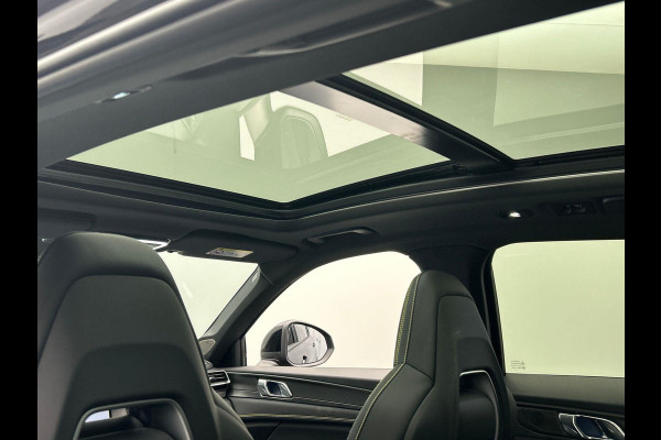 Lynk & Co 01 1.5 More Leder | Pano/dak | Stoel+Stuurwielverwarming | Keyless