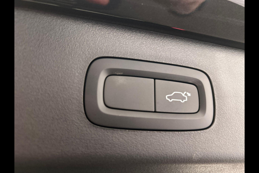 Lynk & Co 01 1.5 More Leder | Pano/dak | Stoel+Stuurwielverwarming | Keyless