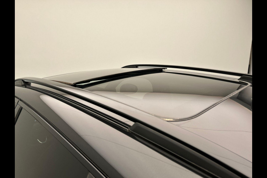 Lynk & Co 01 1.5 More Leder | Pano/dak | Stoel+Stuurwielverwarming | Keyless