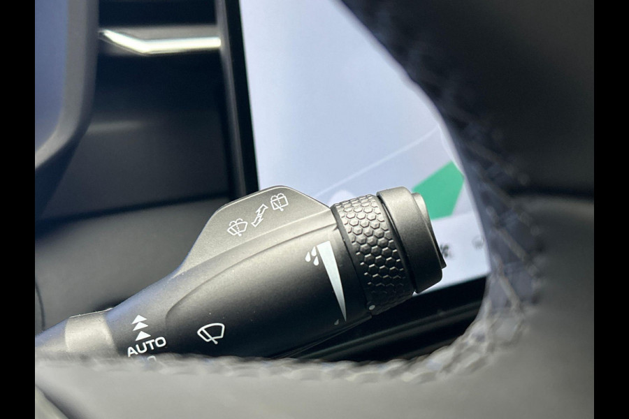 Lynk & Co 01 1.5 More Leder | Pano/dak | Stoel+Stuurwielverwarming | Keyless