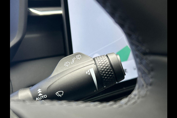 Lynk & Co 01 1.5 More Leder | Pano/dak | Stoel+Stuurwielverwarming | Keyless