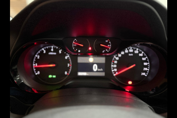 Opel Corsa 1.2 Edition Automaat | Navigatie | Park Pilot | Carplay | ALC | Stoelverwarming