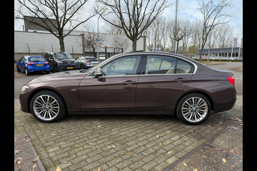 BMW 3-serie 320i 2019 Luxury Edition INDIVIDUAL DAKRAAM LEDER 1e-EIG NAP