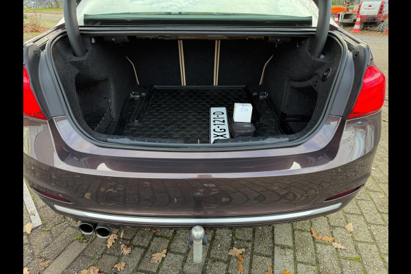 BMW 3-serie 320i 2019 Luxury Edition INDIVIDUAL DAKRAAM LEDER 1e-EIG NAP