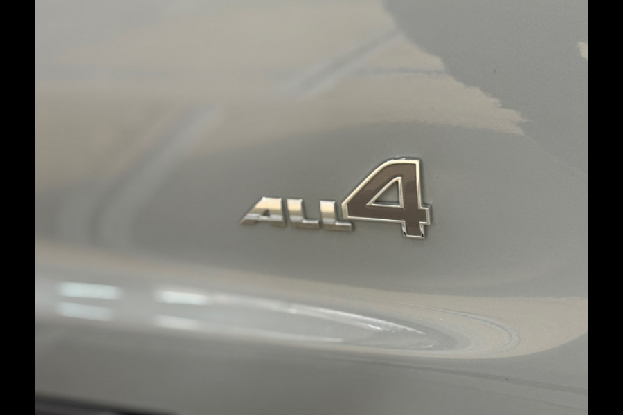 MINI Countryman 2.0 Cooper S E ALL4 | Pano | Sportstoelen | LED | Camera | 18inch | Privacy Glass | Navi