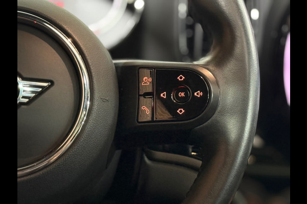 MINI Countryman 2.0 Cooper S E ALL4 | Pano | Sportstoelen | LED | Camera | 18inch | Privacy Glass | Navi