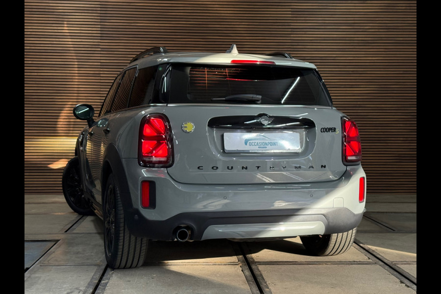 MINI Countryman 2.0 Cooper S E ALL4 | Pano | Sportstoelen | LED | Camera | 18inch | Privacy Glass | Navi