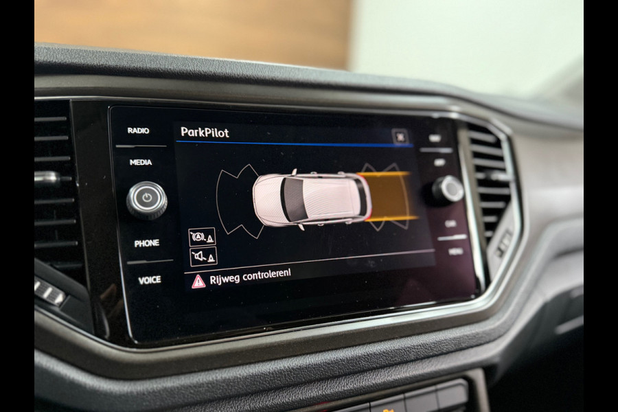 Volkswagen T-Roc 1.5 TSI Sport Business R | Pano | LED | Elektrische kofferklep | 18Inch | Winterpakket | Adaptieve Cruise
