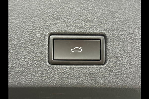 Volkswagen T-Roc 1.5 TSI Sport Business R | Pano | LED | Elektrische kofferklep | 18Inch | Winterpakket | Adaptieve Cruise