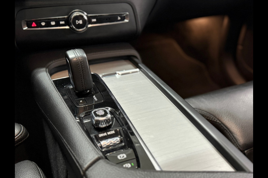 Volvo XC90 2.0 T8 Recharge AWD | Pano | 7p | Leder | H&K | Elektr. trekhaak
