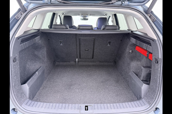 Škoda ENYAQ iV 80 SOH 90% Warmtepomp Navi Ecc Camera Apple Carplay Android Auto Cruise Control Pdc Stuurverwarming Elek.Achterklep Privacy Glas Keyless advanced Comfort Plus Led 1e Eigenaar Origineel Nederlandse Auto