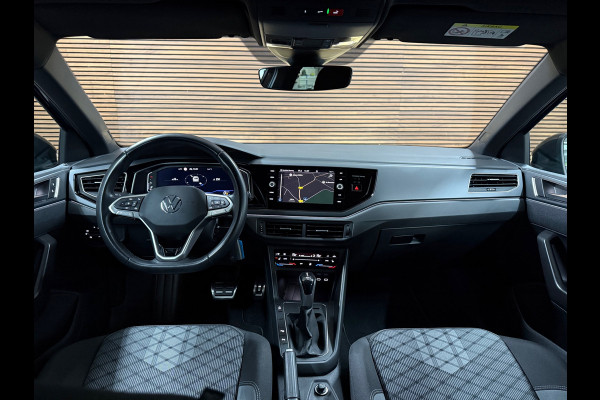 Volkswagen Taigo 1.0 TSI R-Line | Adaptive Cruise | IQ.Light | Navigatie | 18' inch | Camera | Virtual Cockpit | DAB